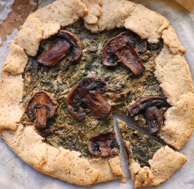 NONA'S SPINACH ALFREDO GALETTE